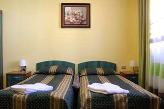 Гостевой дом Guest House Hayloft Банско Двухместный номер с 2 отдельными кроватями-4